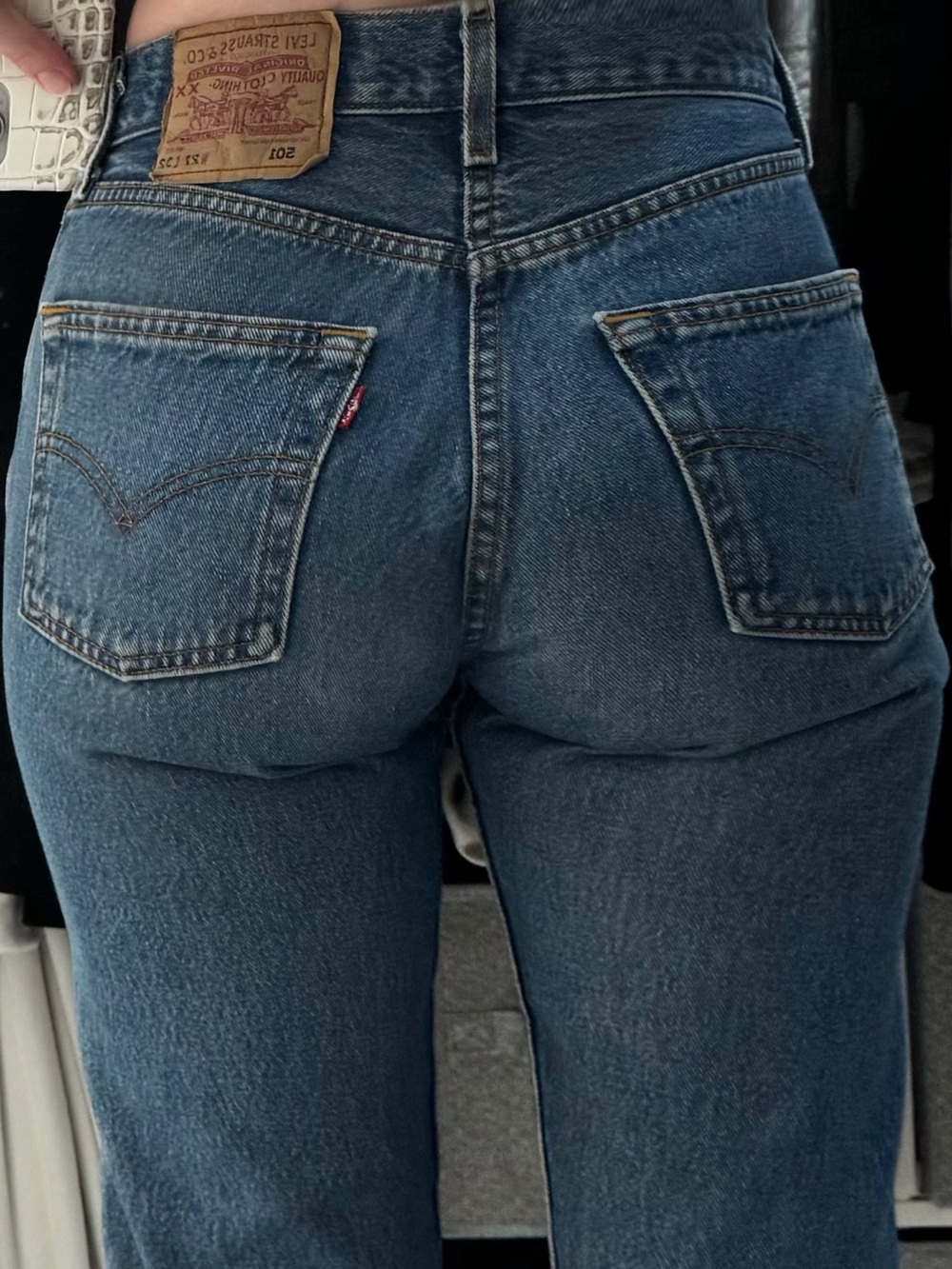 Levi's Straight Leg Women's Jeans in Medium Blue Denim
